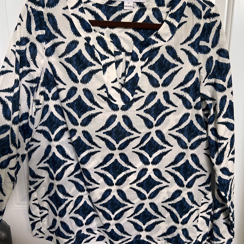 Diane Von Furstenberg Blue and White Patterned Blouse